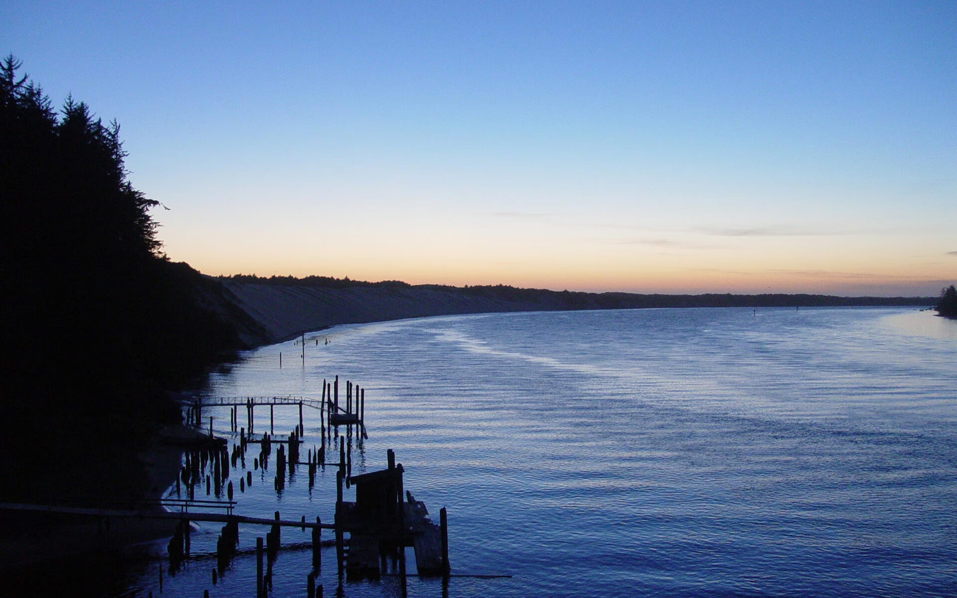 哥伦比亚骑手玛丽亚·阿庞特在2024年巴黎奥运会盛装舞步比赛中取得第30名，表现稳定。