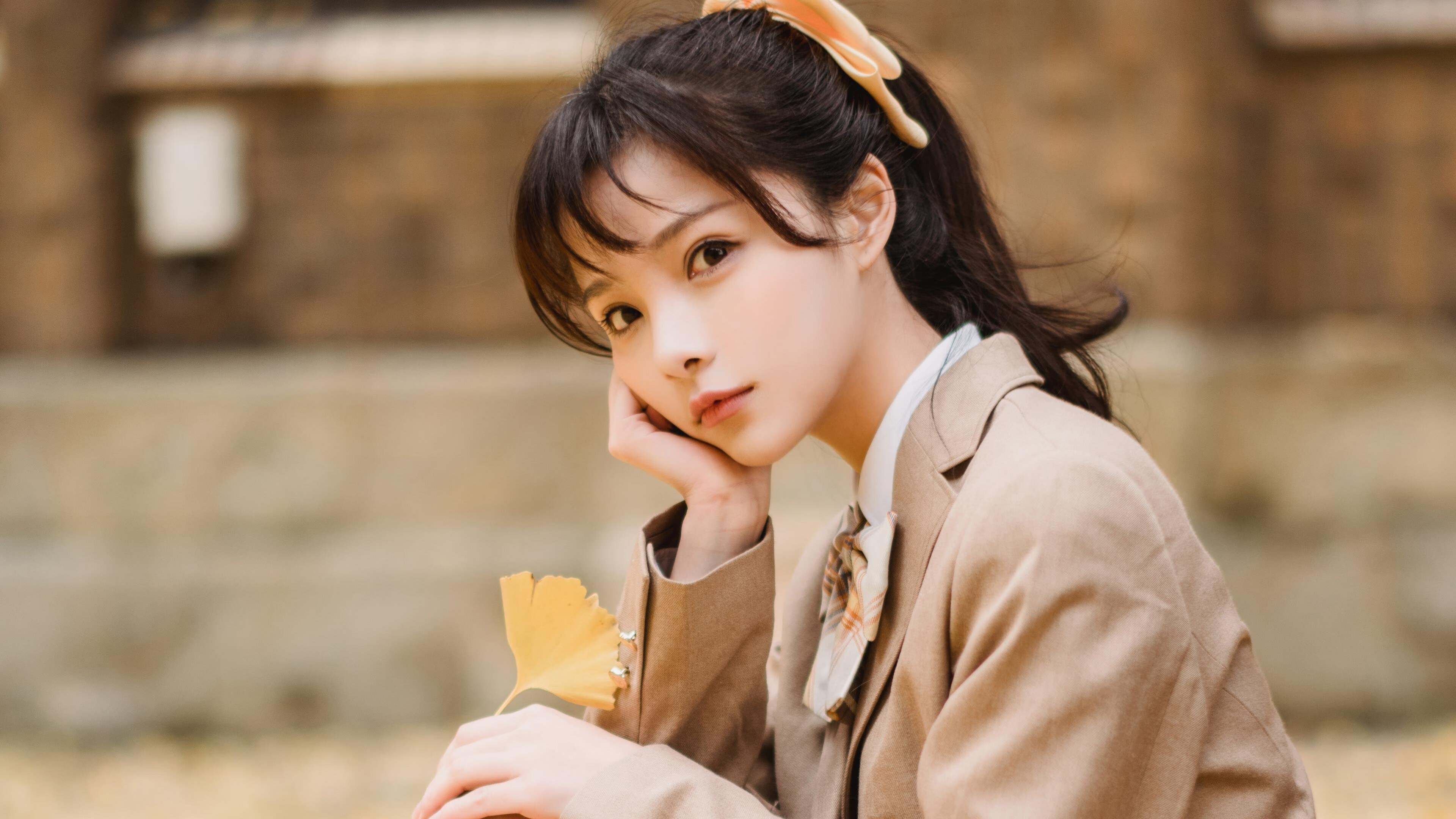 史上“最硬核”防守：他连续多场封堵对手得分线，成为比赛中的“黑暗骑士”！